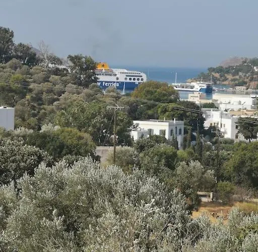 L'eros Grandma's House فيلة