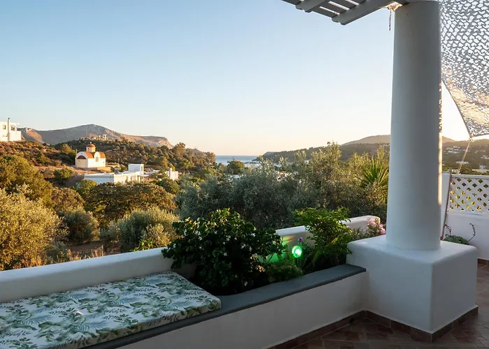 L'eros Grandma's House فيلة