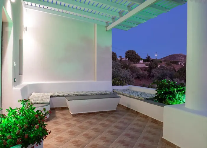 L'eros Grandma's House *