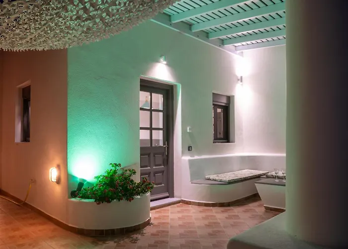 L'eros Grandma's House * Lakkíon