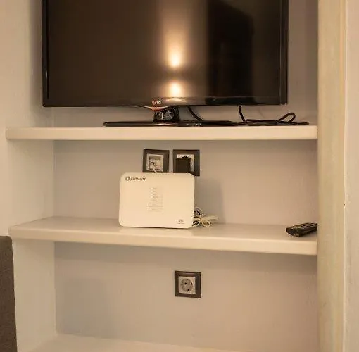 فيلة L'eros Grandma's House