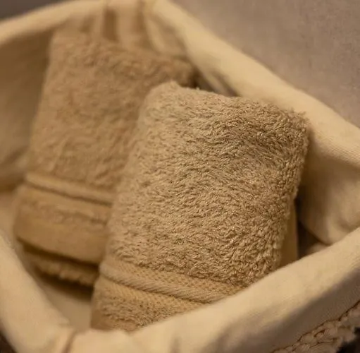 L'eros Grandma's House فيلة