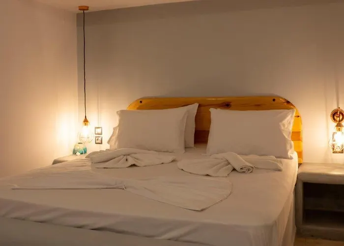 L'eros Grandma's House