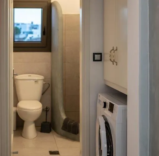 L'eros Grandma's House